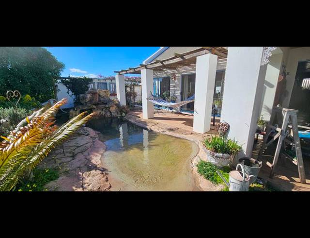 4 BEDROOM HOUSE FOR SALE IN BLUE LAGOON